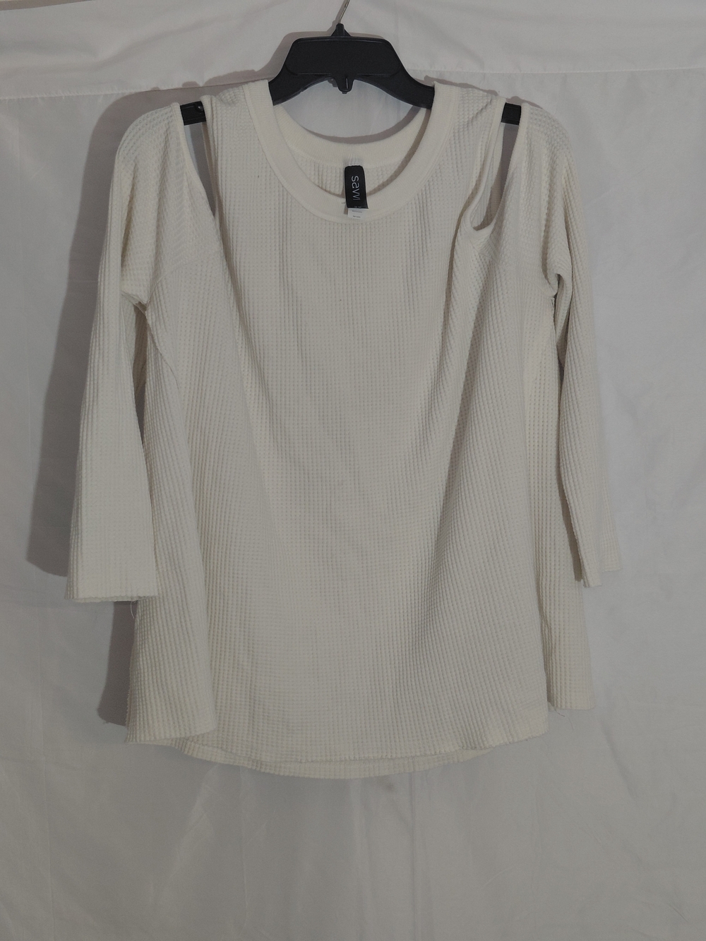 Women's Cream Cold-Shoulder Waffle Knit Long Sleeve Top by S.M.N